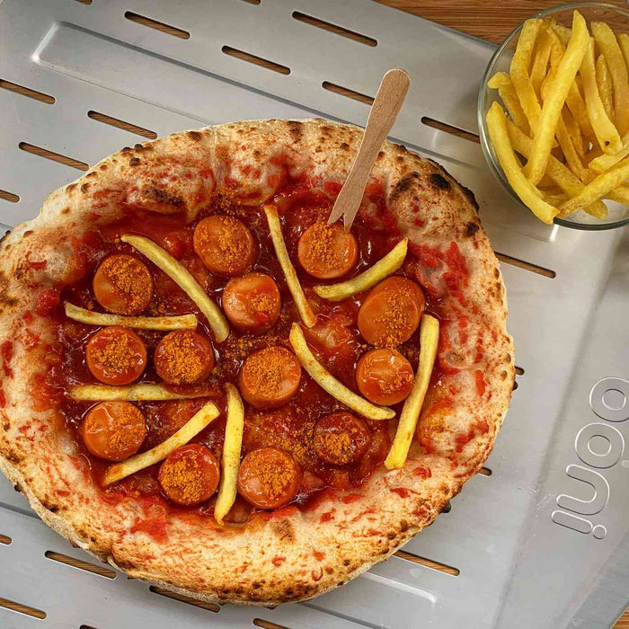 Currywurst Pizza