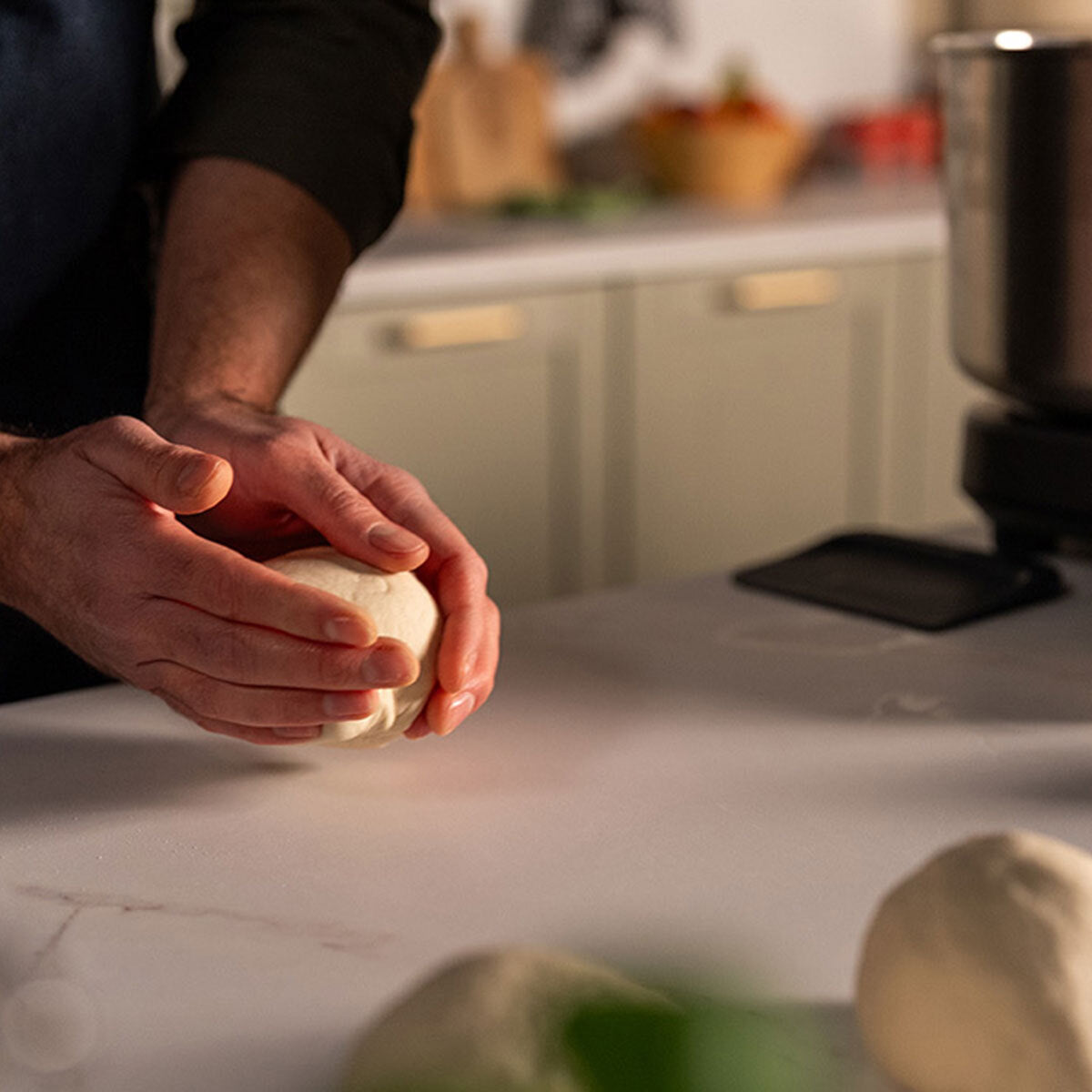 A classic pizza dough recipe using the Ooni Halo Pro Spiral Mixer — Ooni Europe
