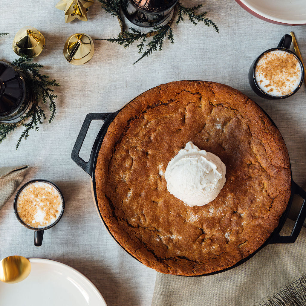 Gooey Gingerbread Skillet Cookie Recipe — Ooni Europe