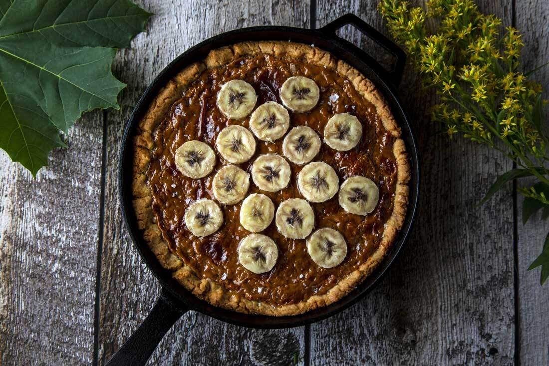 Salted Caramel and Banana Pie Recipe — Ooni Europe