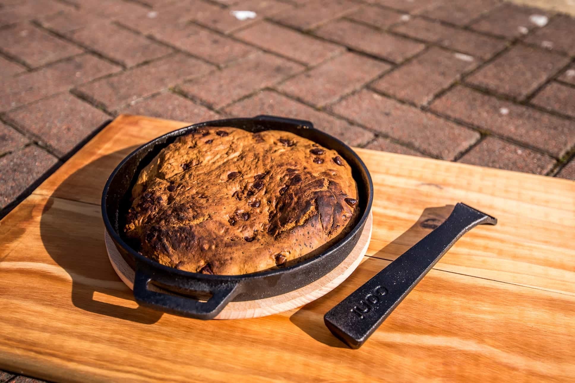 Bread cast iron skillet sale