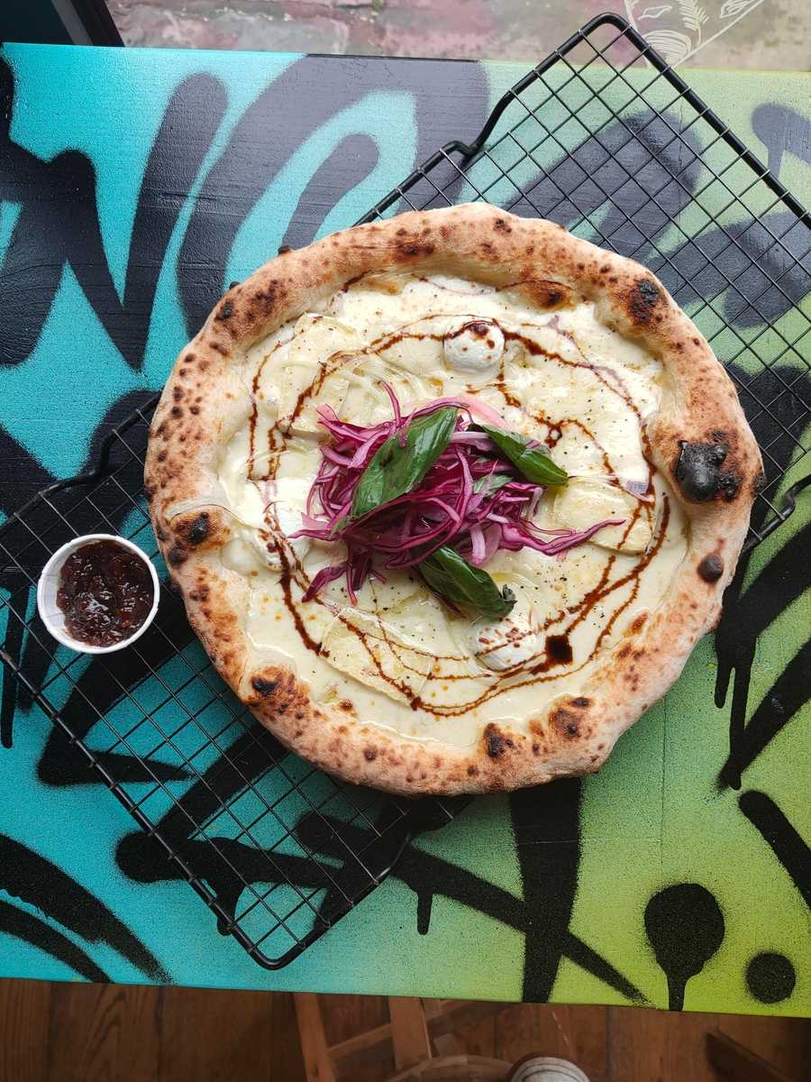 Cheeseboard Pizza Recipe — Ooni Europe