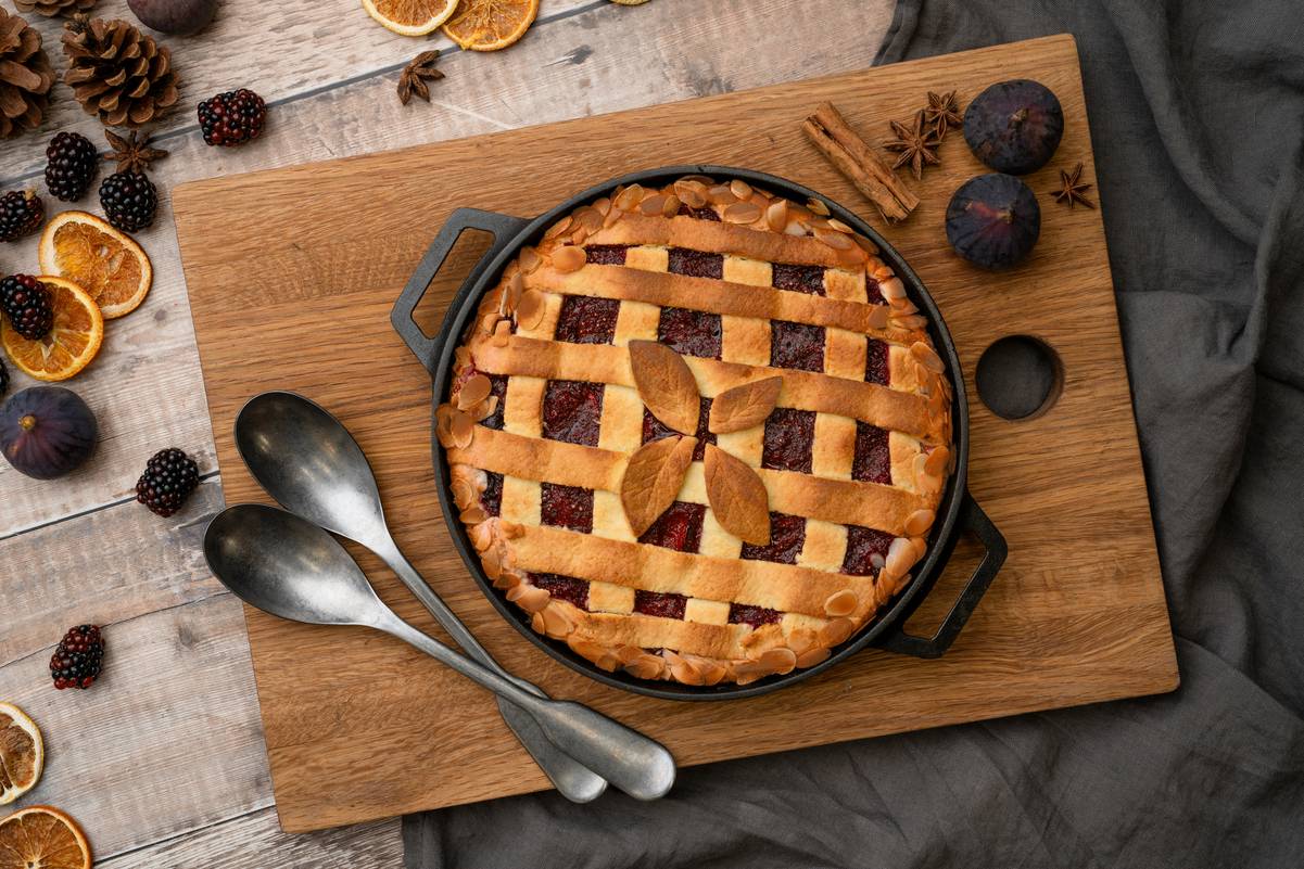 Fig, Blackberry, and Almond Crostata Recipe — Ooni Europe
