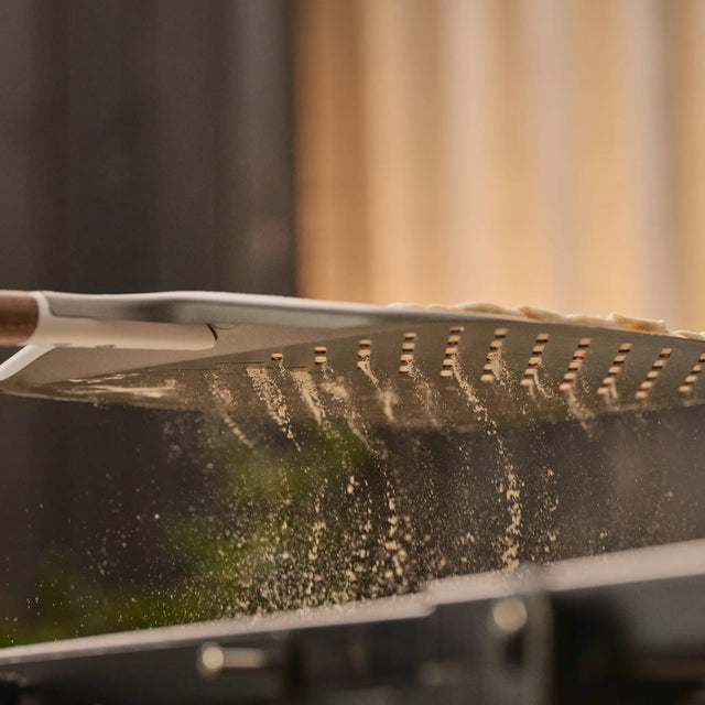 Close-up of the Ooni Signature Pizza Peel