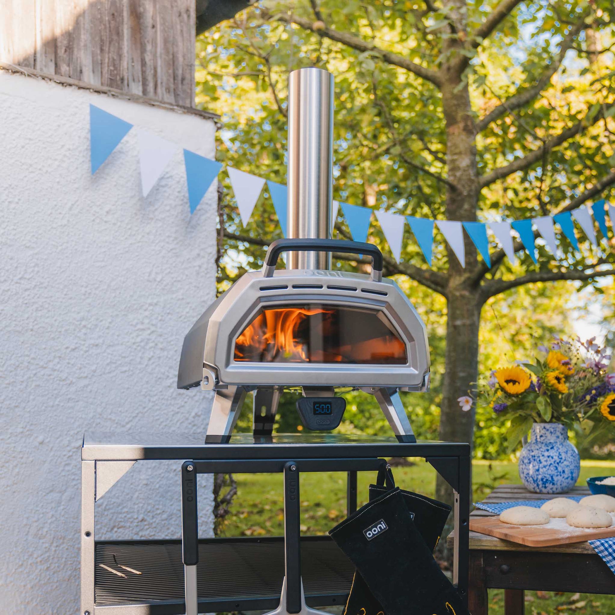 MultiFuel Pizza Oven Ooni Karu 16 — Ooni Europe